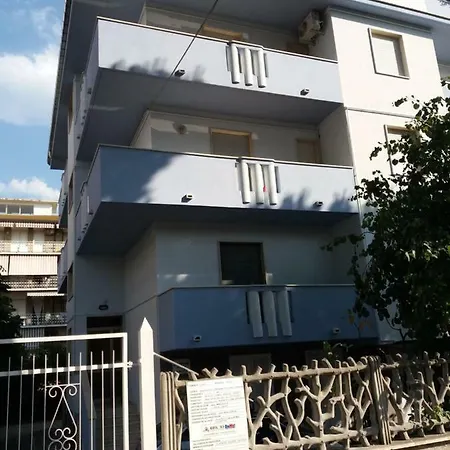 Pineto Appartamento a 50 m dal mare Esterno foto