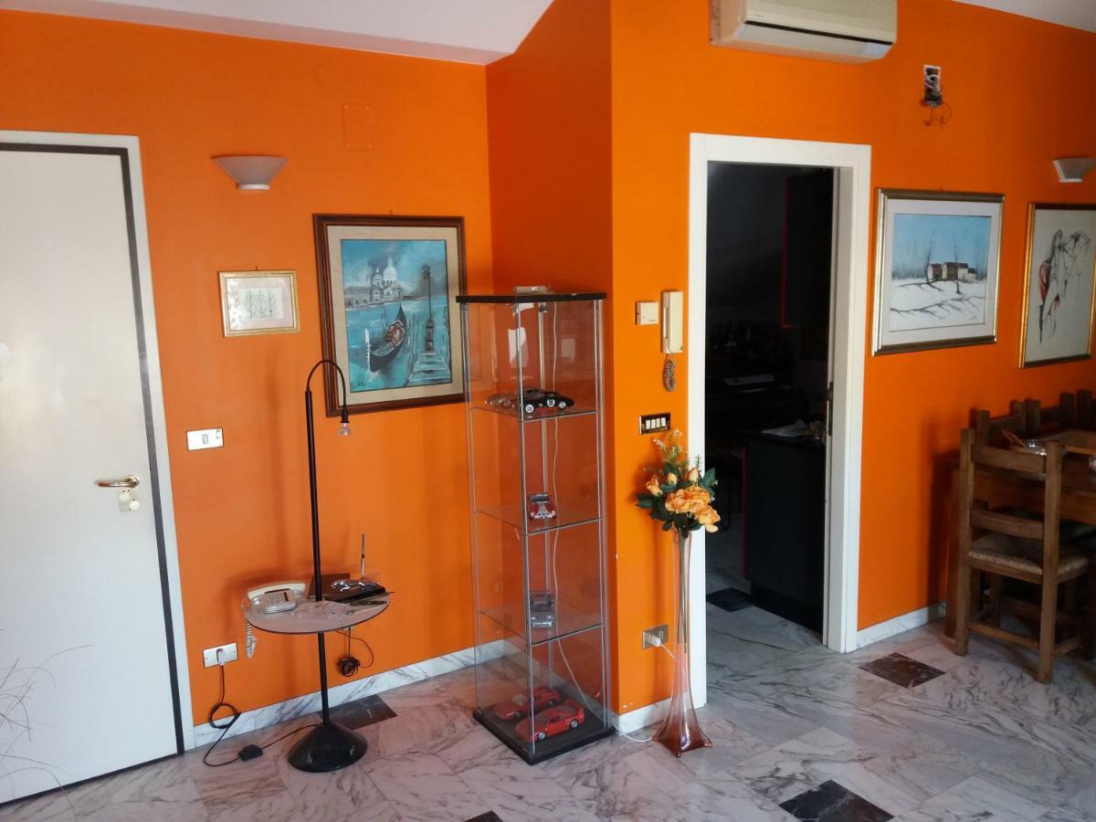 A 50 M Dal Mare Apartment *